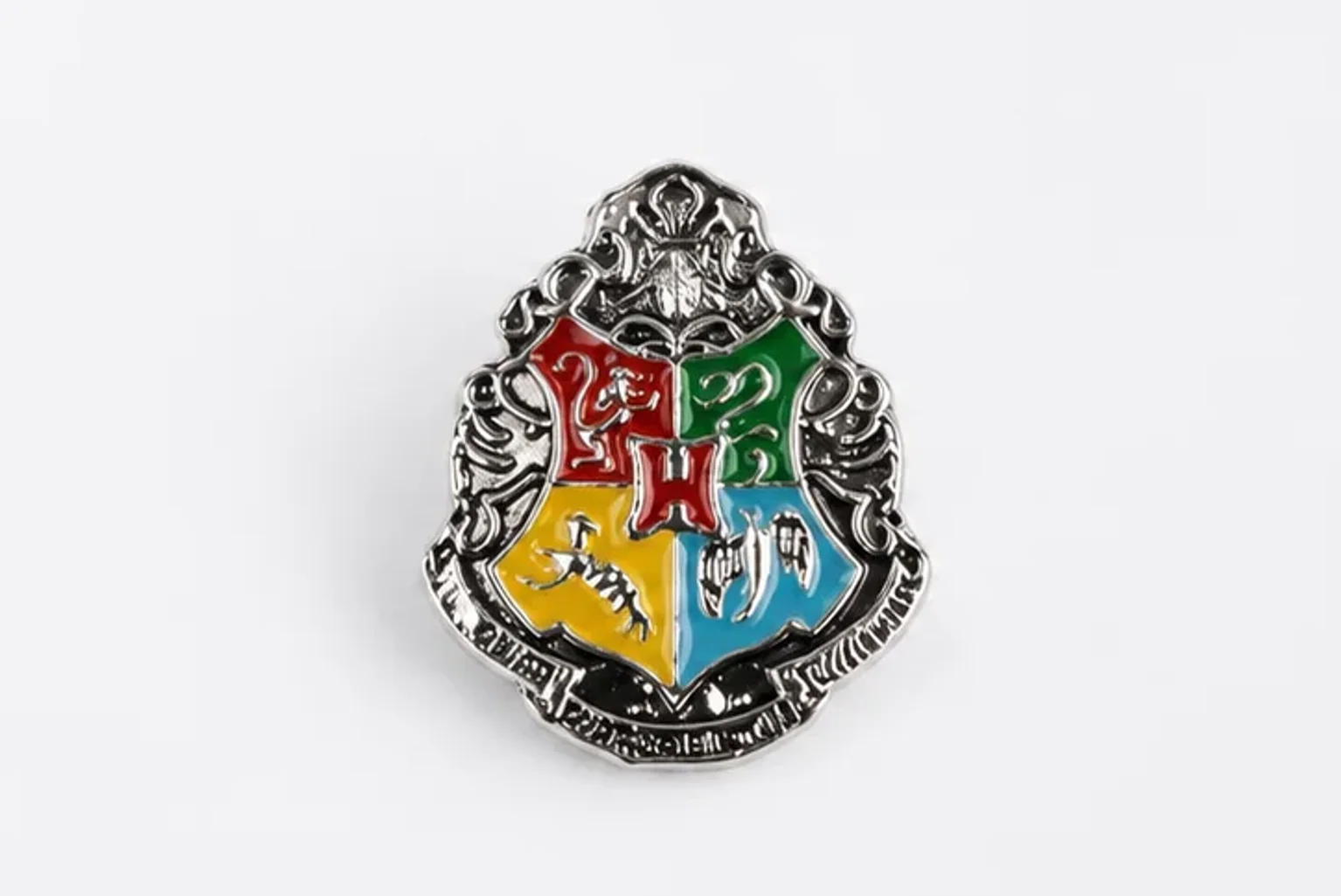 Hogwarts Crest | 4 cm | Metal | Movie Pin | Harry Potter thumbnail 3